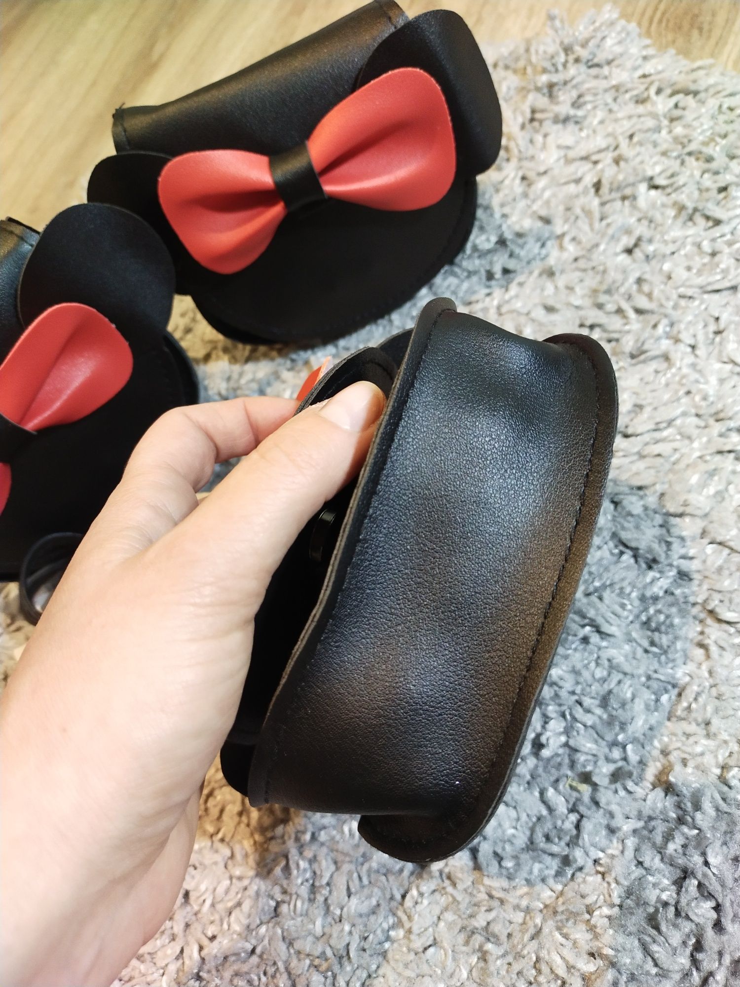 NOWA mała czarna torebka Myszką Minnie Mini Mickey Mouse