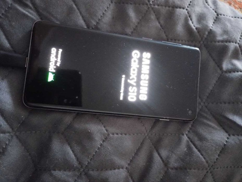 Samsung Galaxy s10  8/128Gb