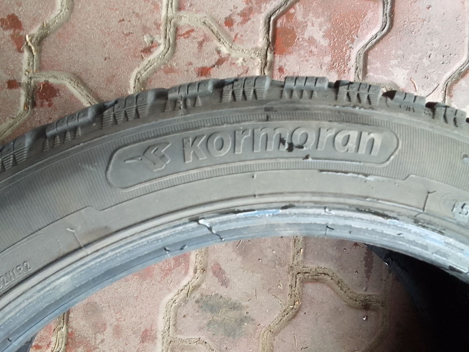 Opona zimowa 235/45r18 KORMORAN 2021r 6mm