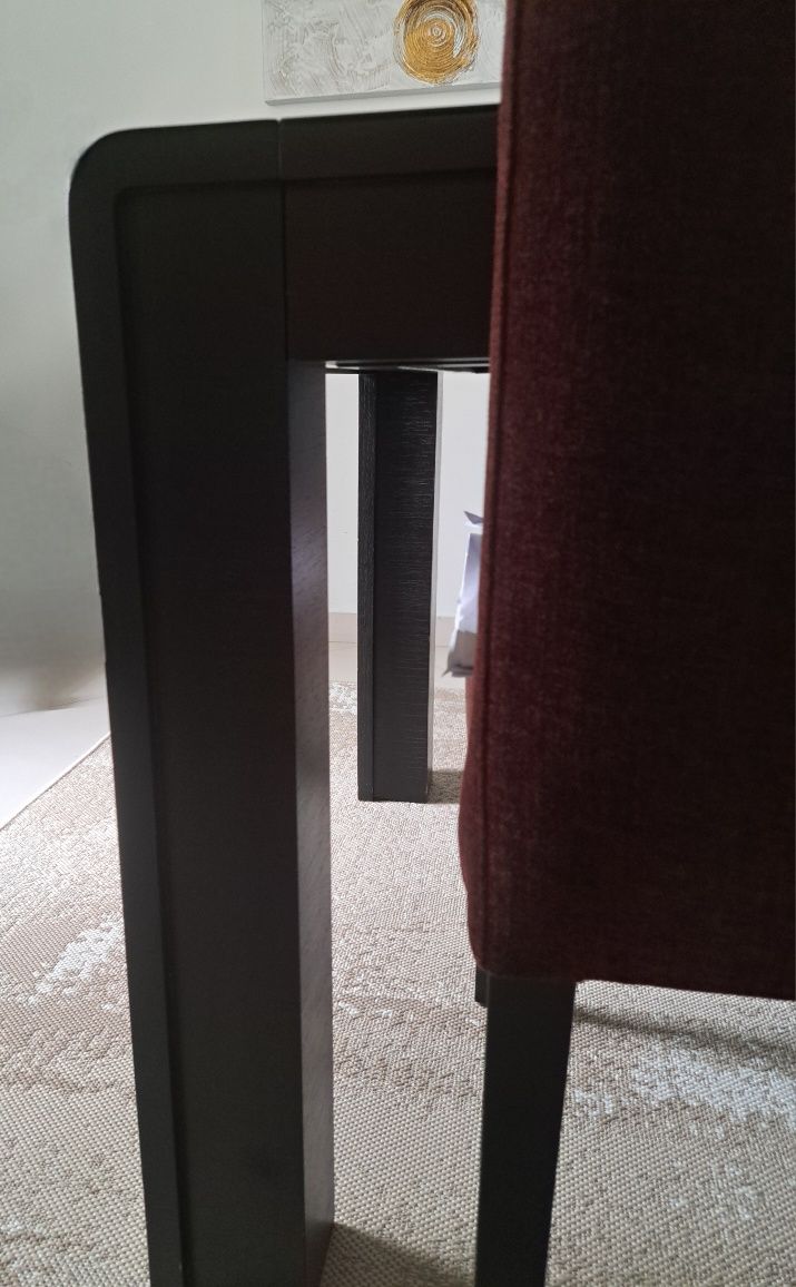 Mesa com 4 cadeiras