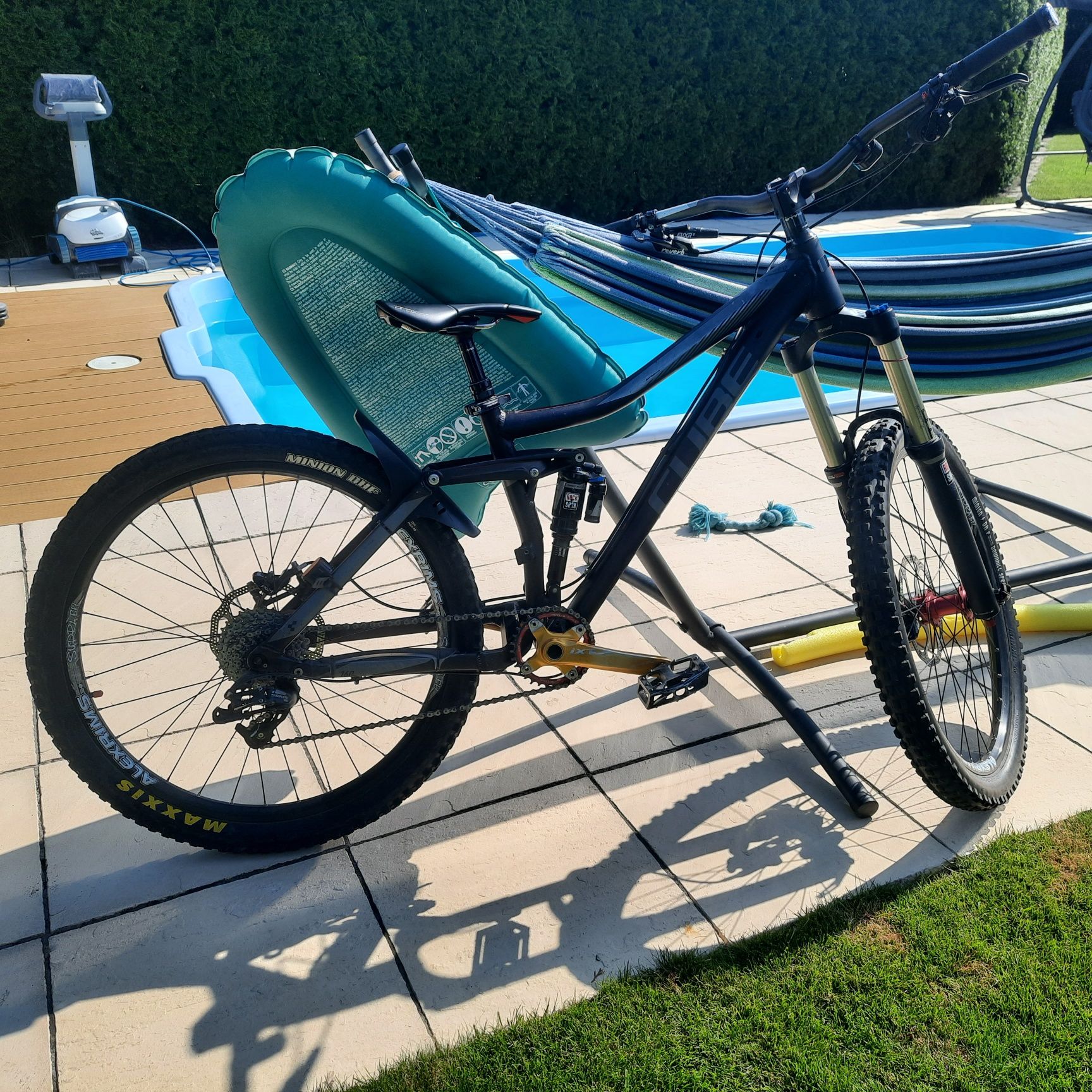 Cube Stereo enduro, cross