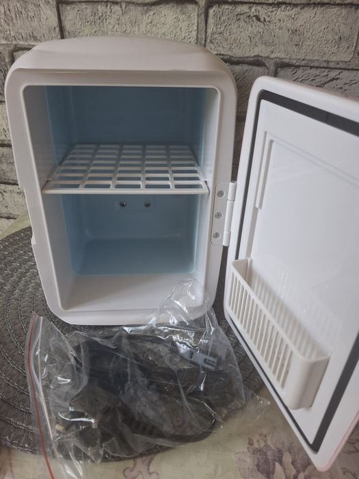 Холодильник 220 v
