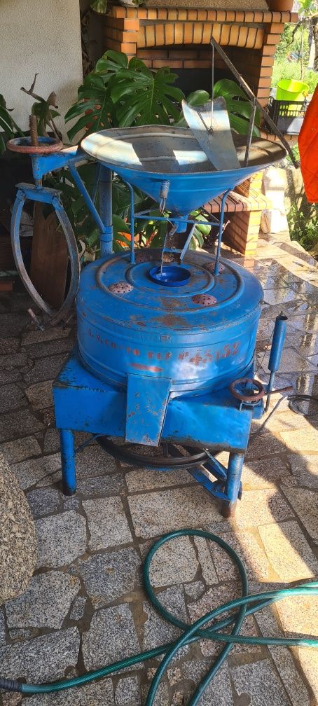 Moinho elétrico monofasico