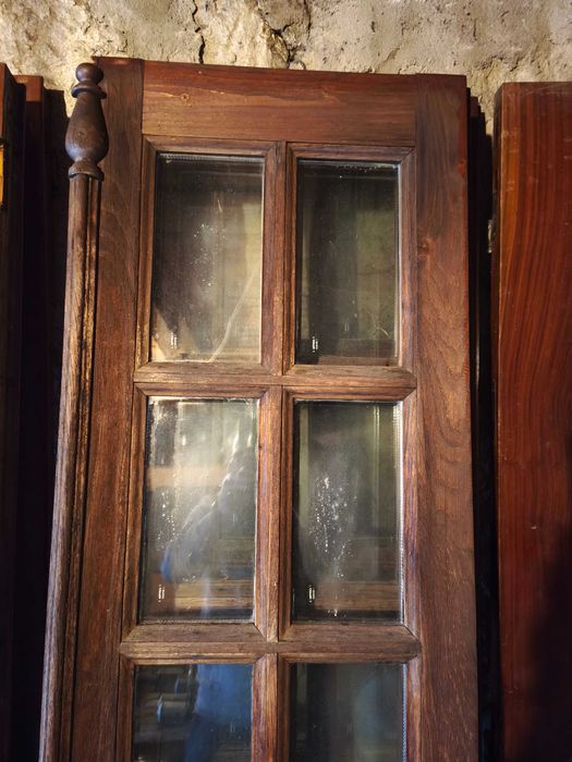 Janelas interior em madeira