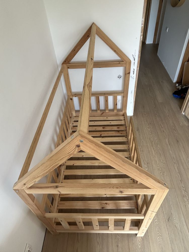 Łóżko 160x80 domek pojedyncze dla dziecka drewniane