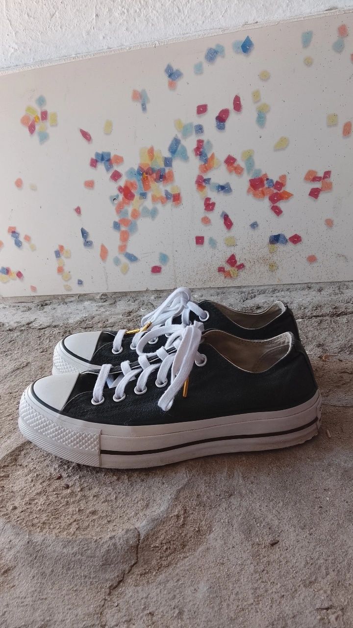 Tênis all star novas