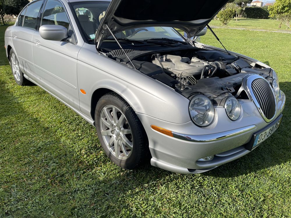 Jaguar s type 3.0 v6