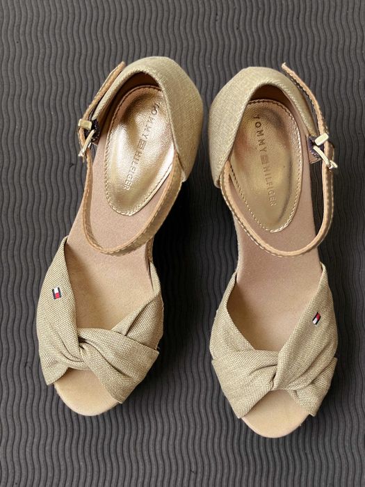 Koturny Tommy Hilfiger Iconic Elena, jak nowe, eleganckie, r. 36