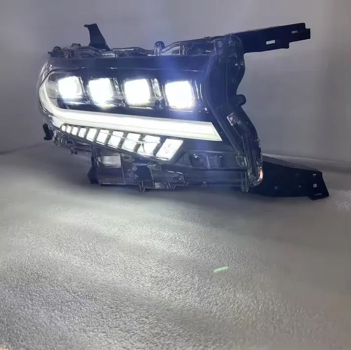 Фари Toyota Prado 150 2018+