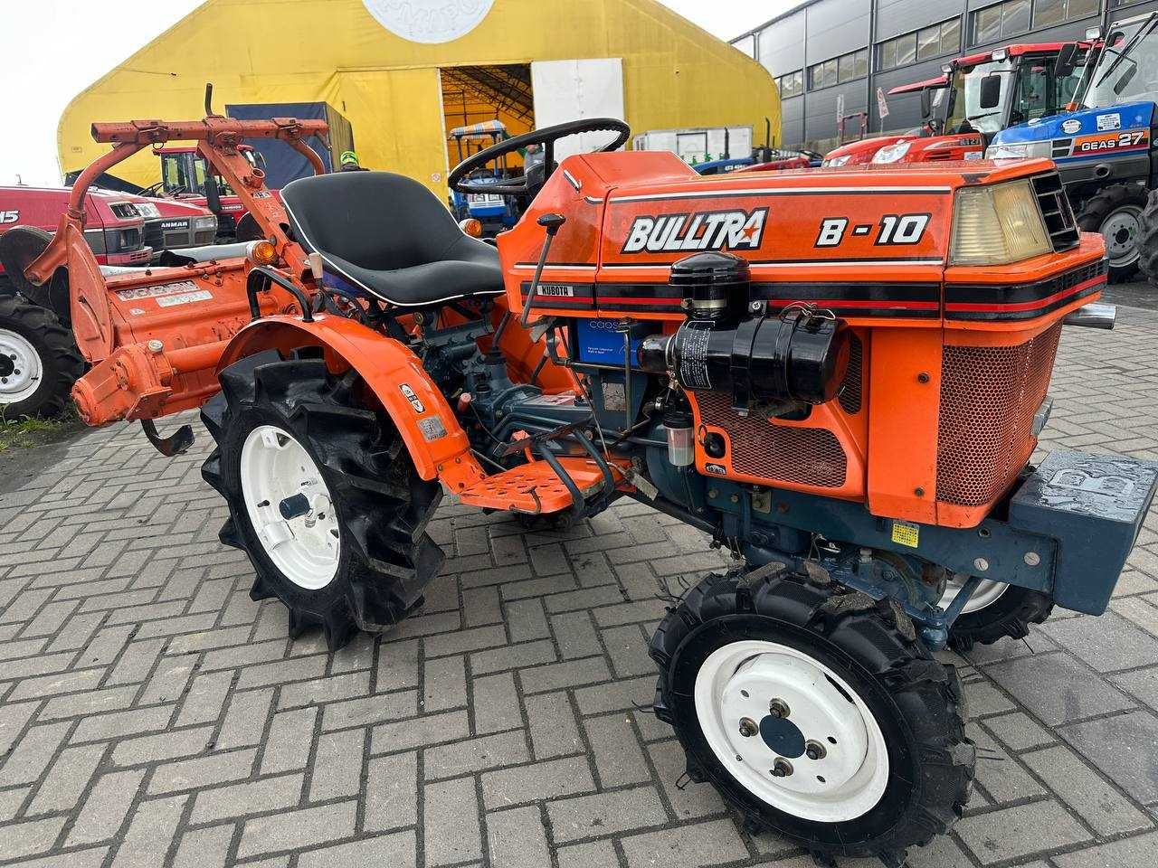 Японський трактор/міні трактор KUBOTA B-1 10кс
