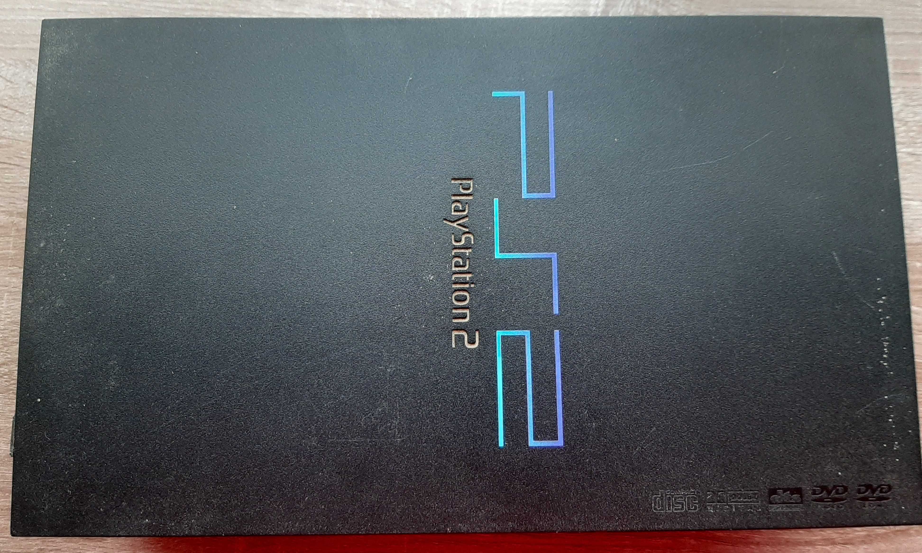 Playstation 2, com cabos e cartão de memória