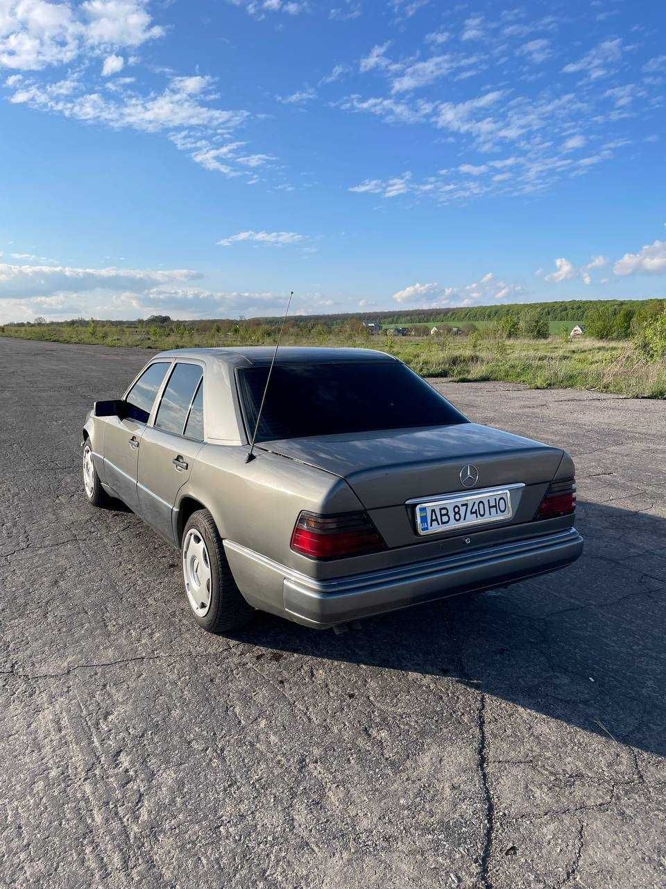 Продам Mercedes E200