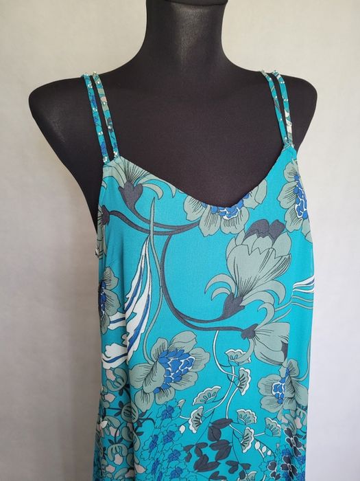 Niebieska długa sukienka na ramiączkach M 38