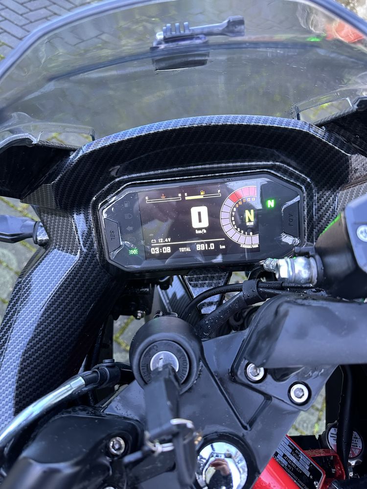 Mitt 125 GP Carbon