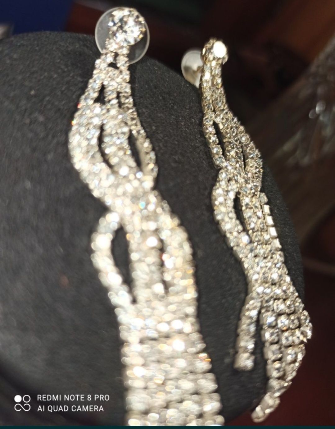 Серьги с кристаллами Swarovski в подарочной упаковке