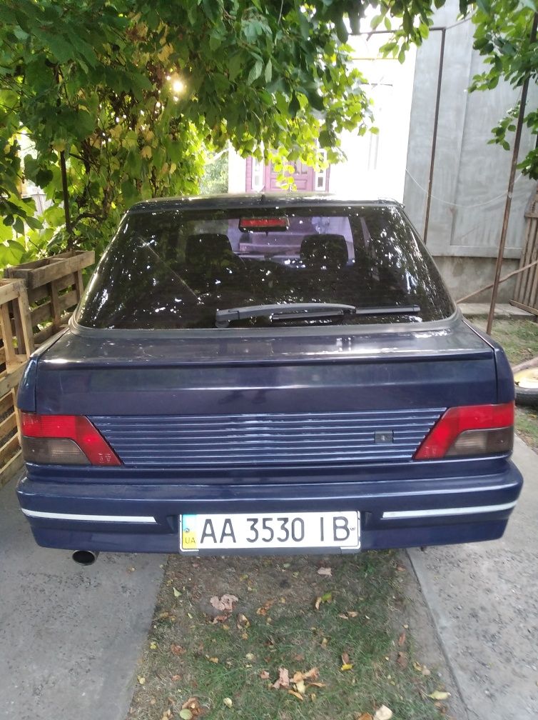 Продам авто Peugeot 309