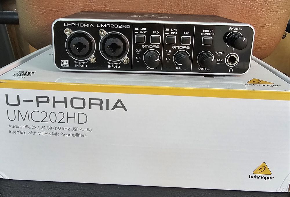 Behringer UMC202HD (Como Nova)