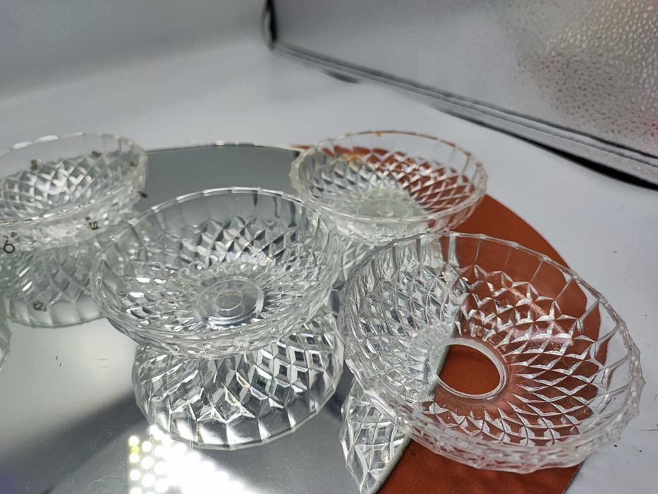 Stara szklana miseczka żyrandol,kinkiet,świecznik,cena za 1 sztukę