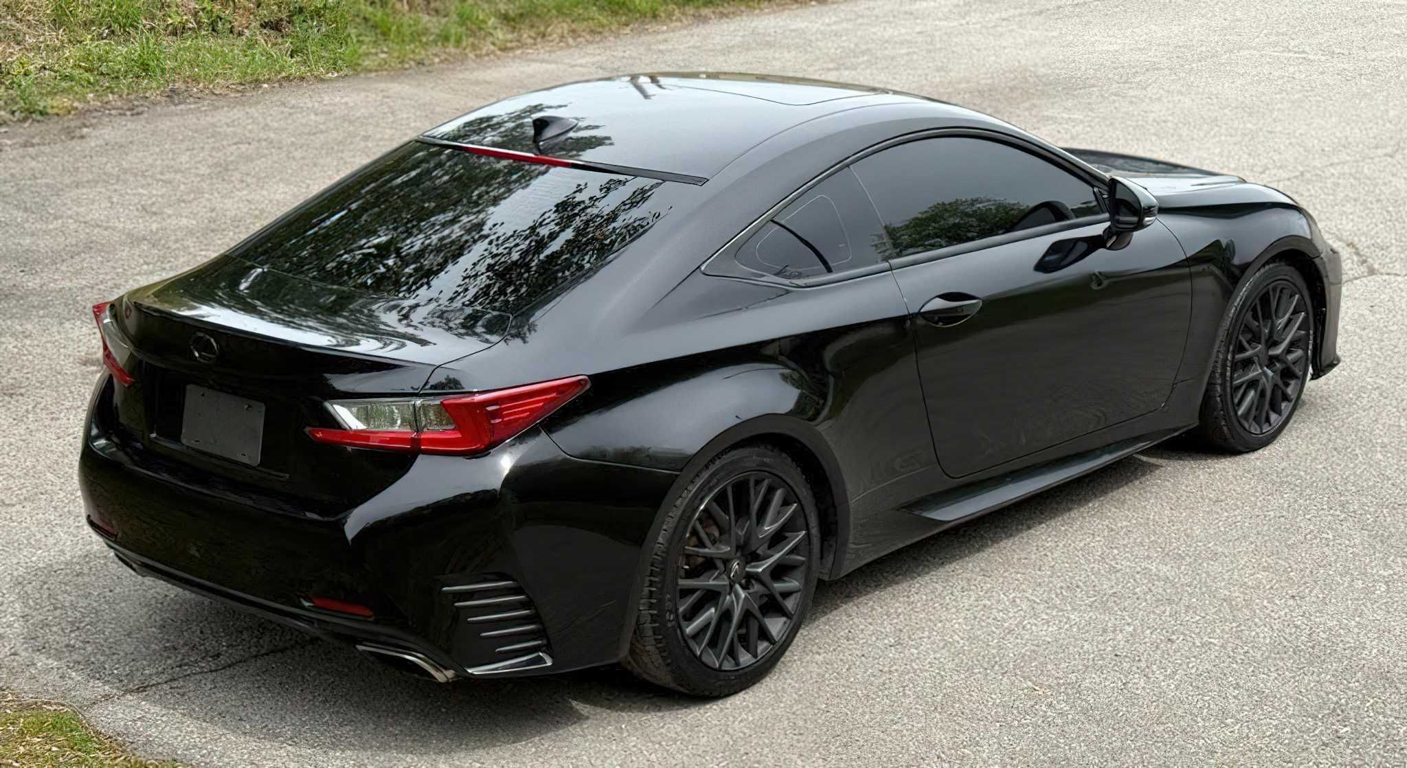 Lexus  Rс 200T      2016