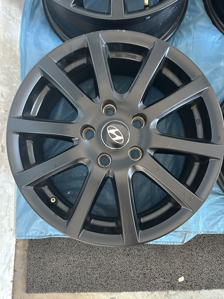 322 Felgi Aluminiowe Hyundai R 16 5x114,3 Bardzo Ładne Czarne