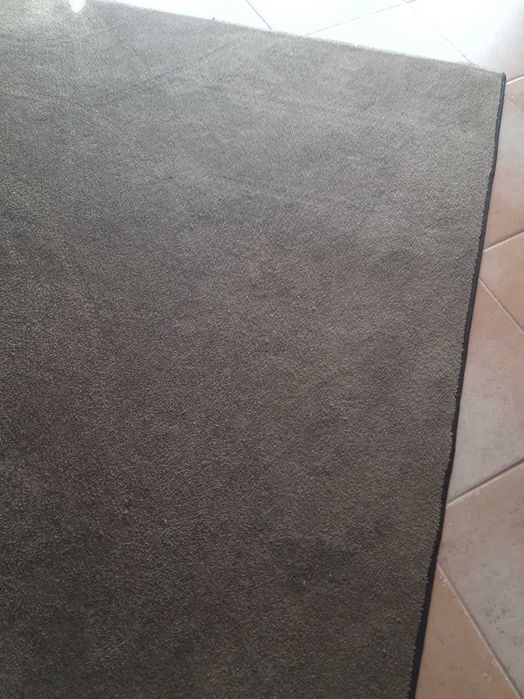 Carpete de sala cor chocolate