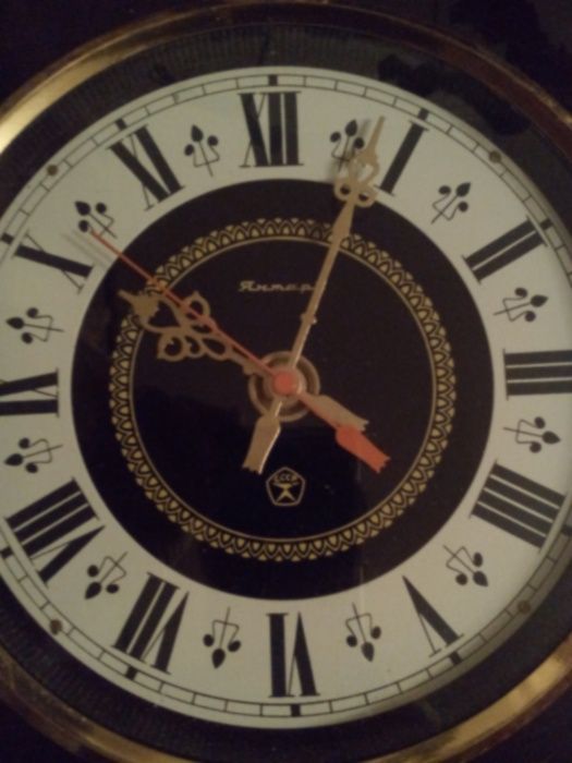 Часы настенные Янтарь