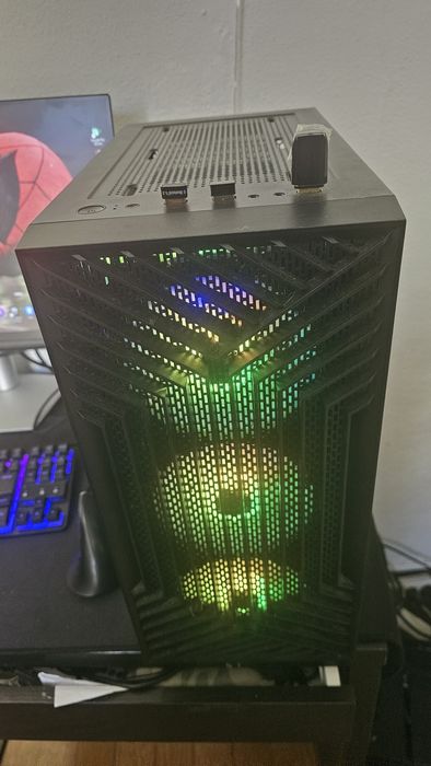 PC Gaming + Monitor Asus Branco | Troco por Portátil Gaming ou iPhone