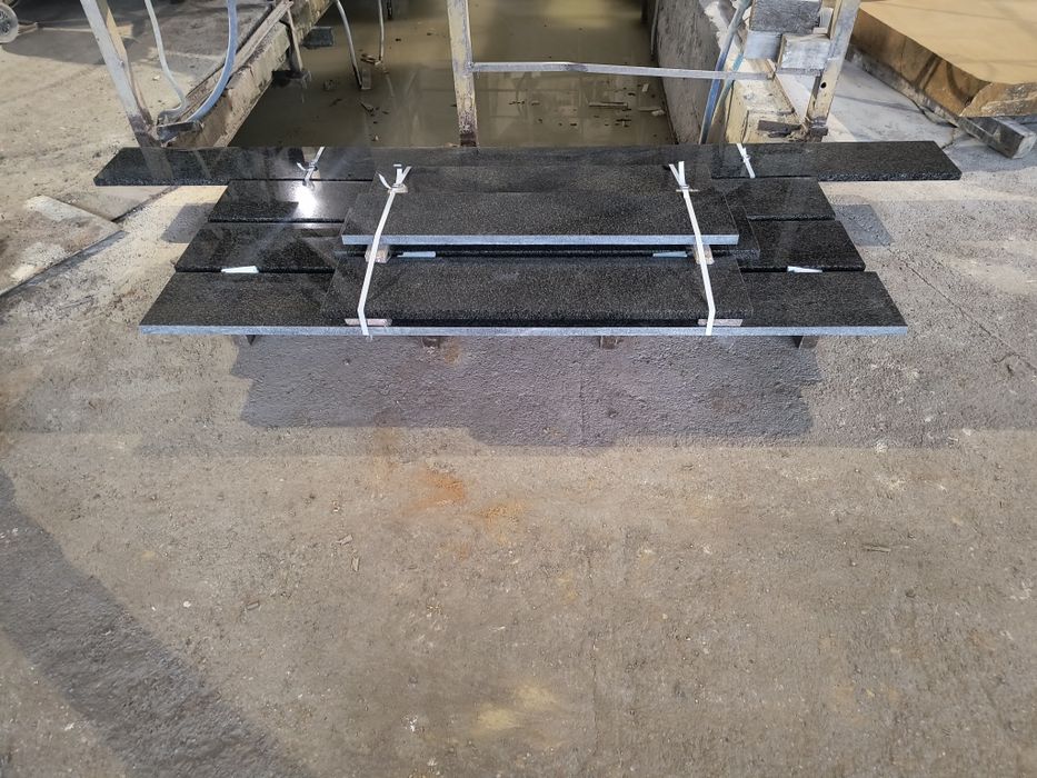 Parapety schody granitowe