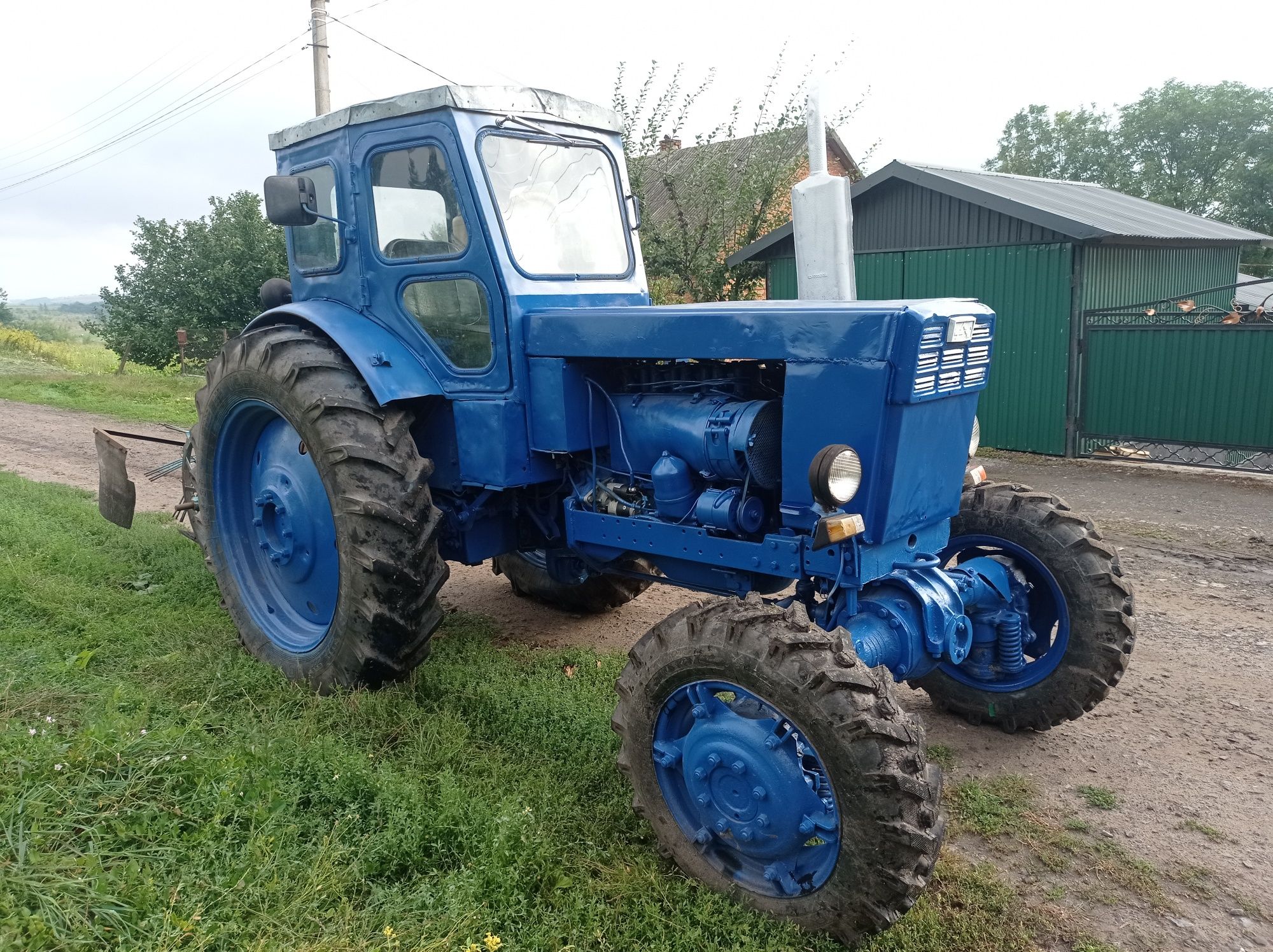 Трактор ХТЗ Т-40ам
