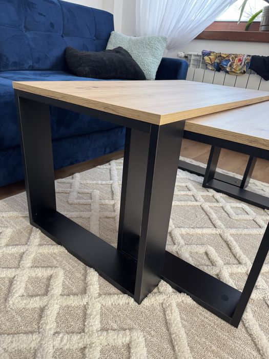 dwa stoliki kawowe skladane