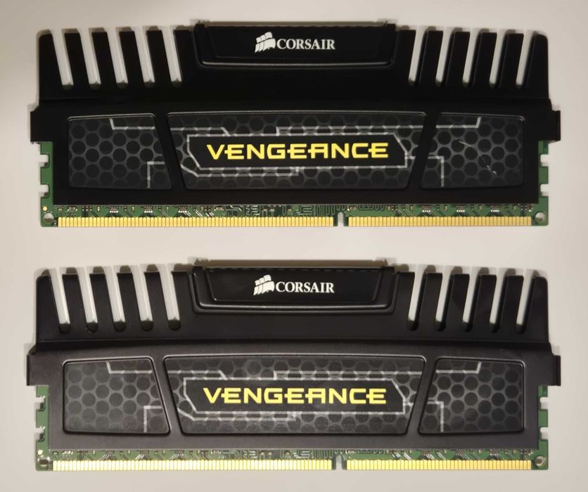 16GB RAM DDR3 Corsair Vengeance 2x8G CL10 CMZ16GX3M2A1600C10 Tychy