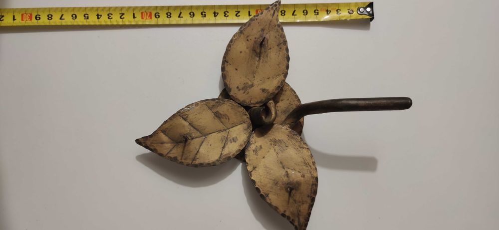 Свічник металевий