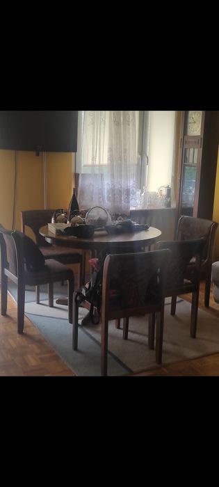 Stół i 6 krzeseł