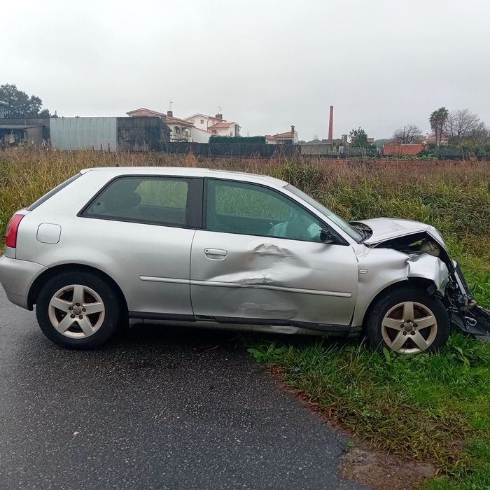 Audi A3 1.9 130 cv ano 2000