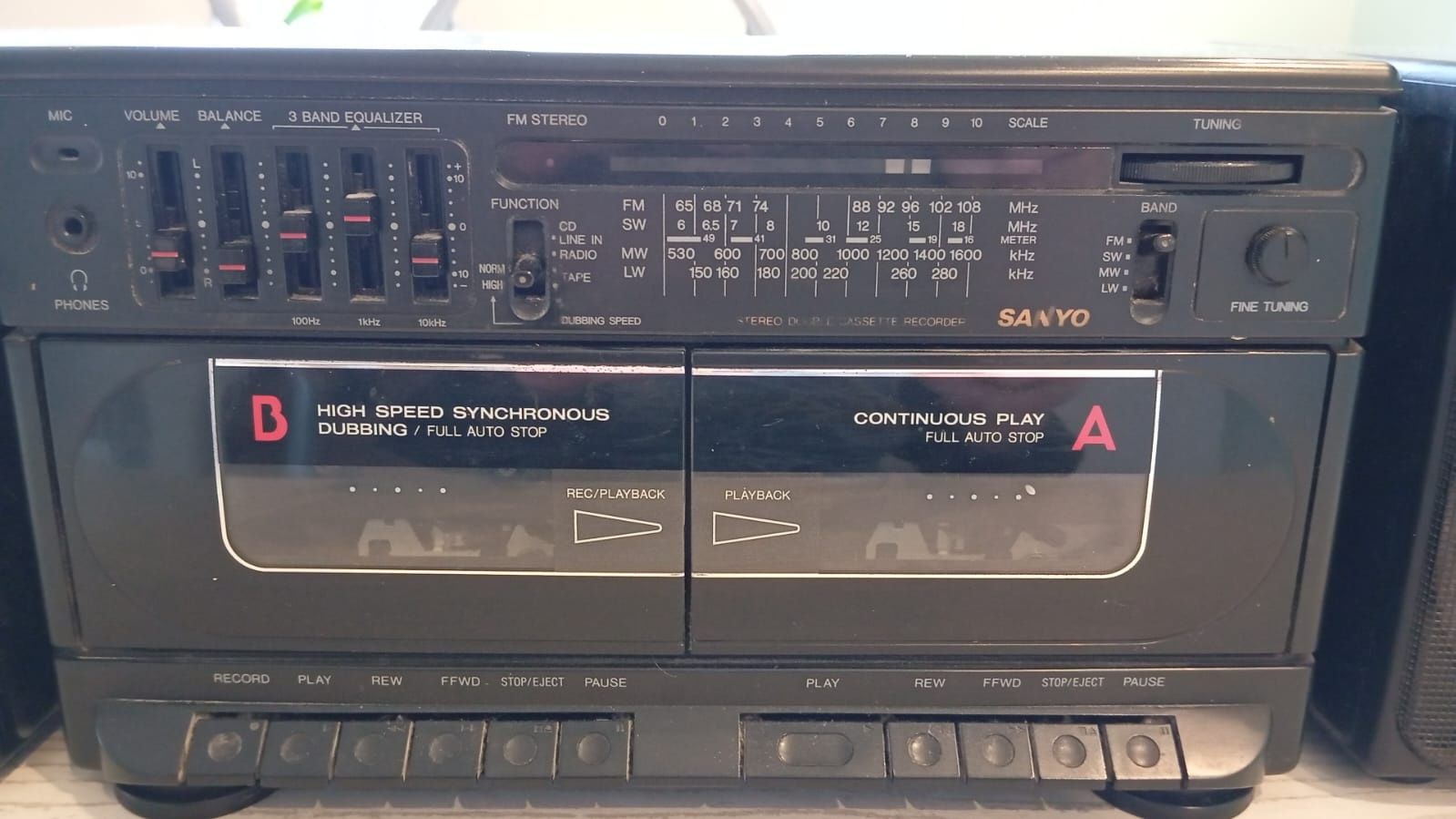 Radiomagnetofon Sanyo