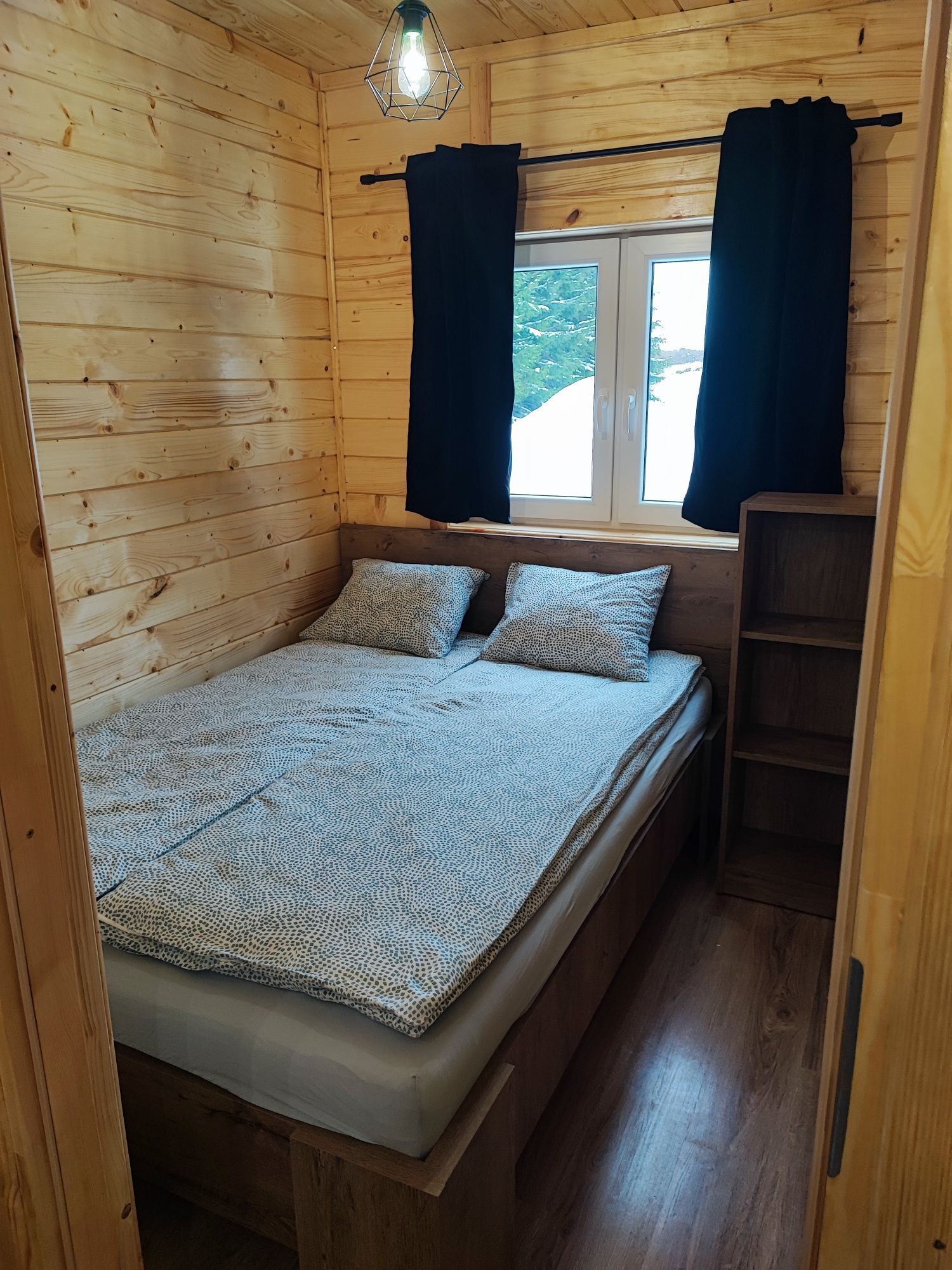 Domki z linią brzegową#jezioro# pomost#sprzęty wodne#sauna#jacuzzi