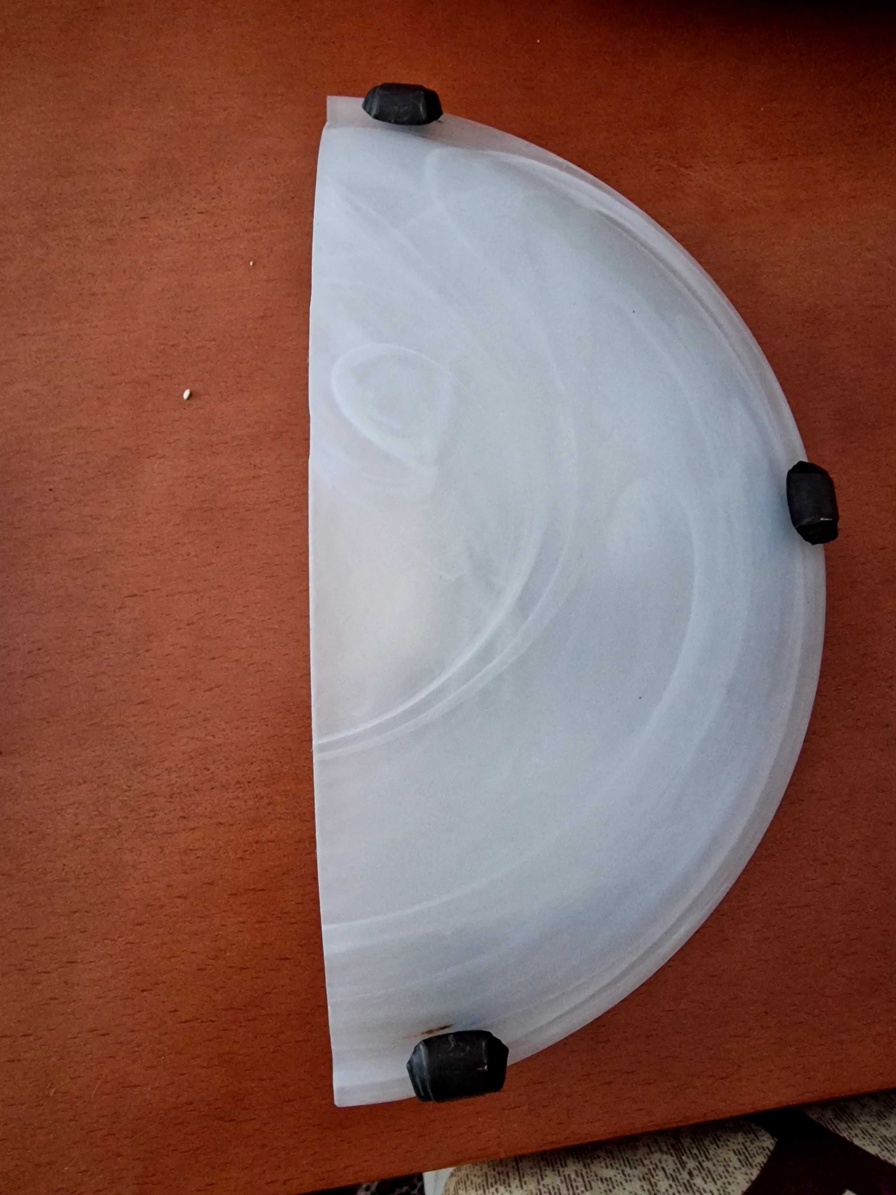 Conjunto de Plafons em vidro fosco