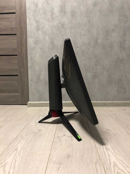Ігровий монітор ASUS ROG Strix XG27UQ / 27" / 4K / 144 hz / IPS / HDR