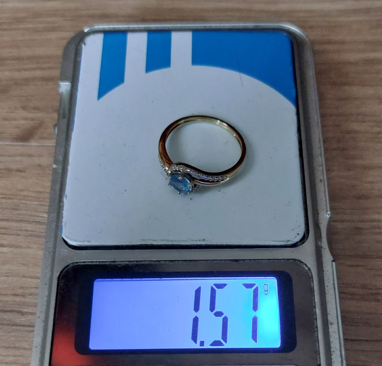Pierścionek złoty cyrkonie topaz 585