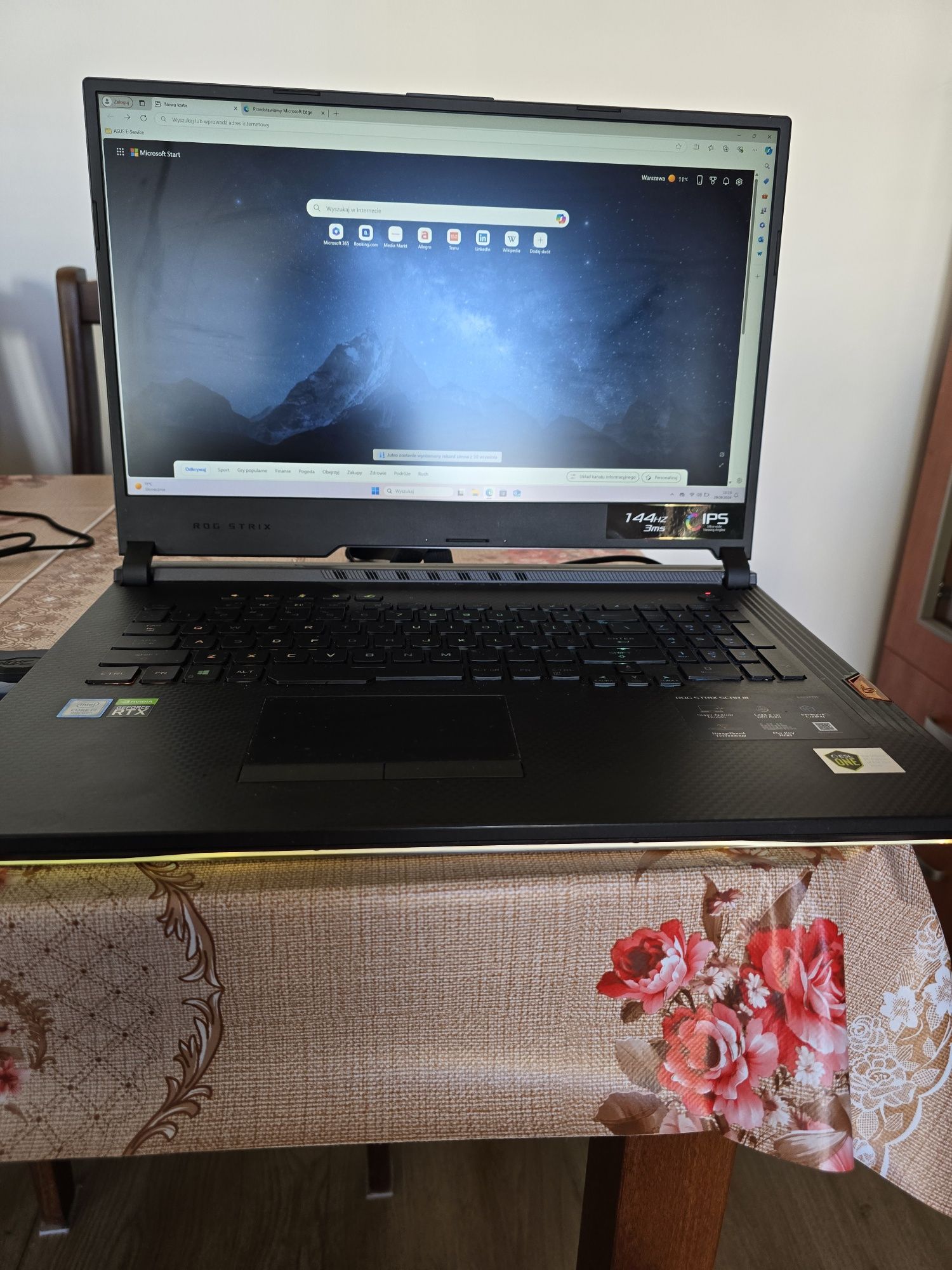 Sprzedam Laptopa ASUS GJHBNDLG      PROCESOR: INTEL.CORE i 7-9750H