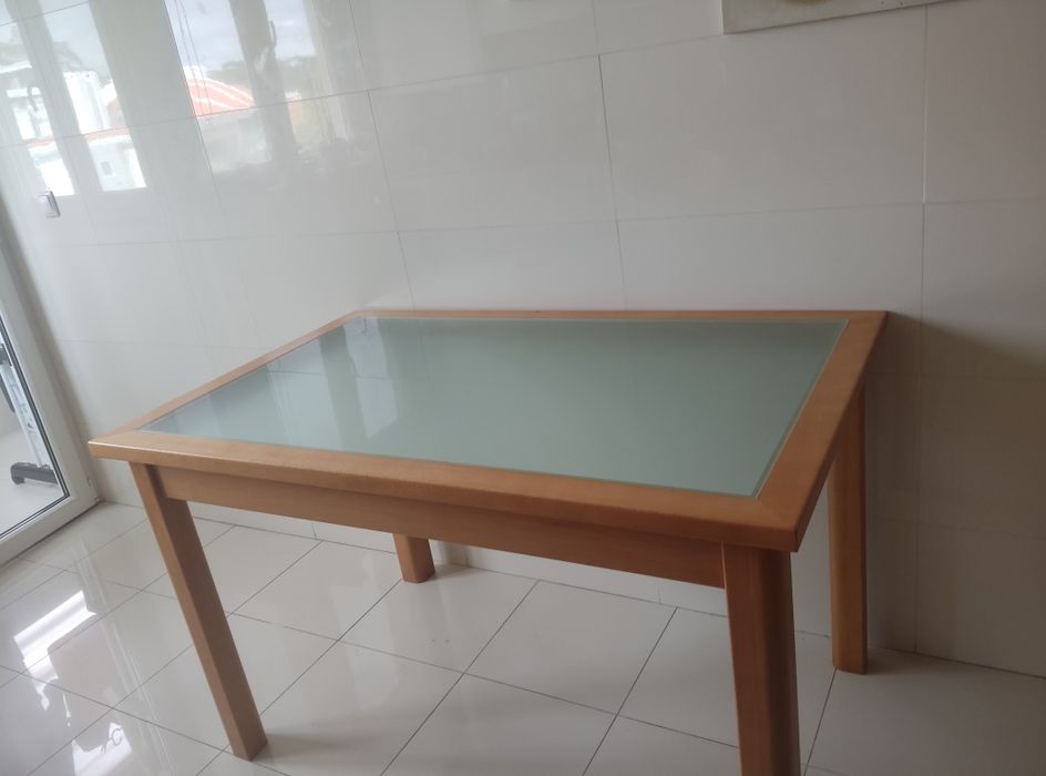 Mesa madeira faia e vidro temperado (130X80)
