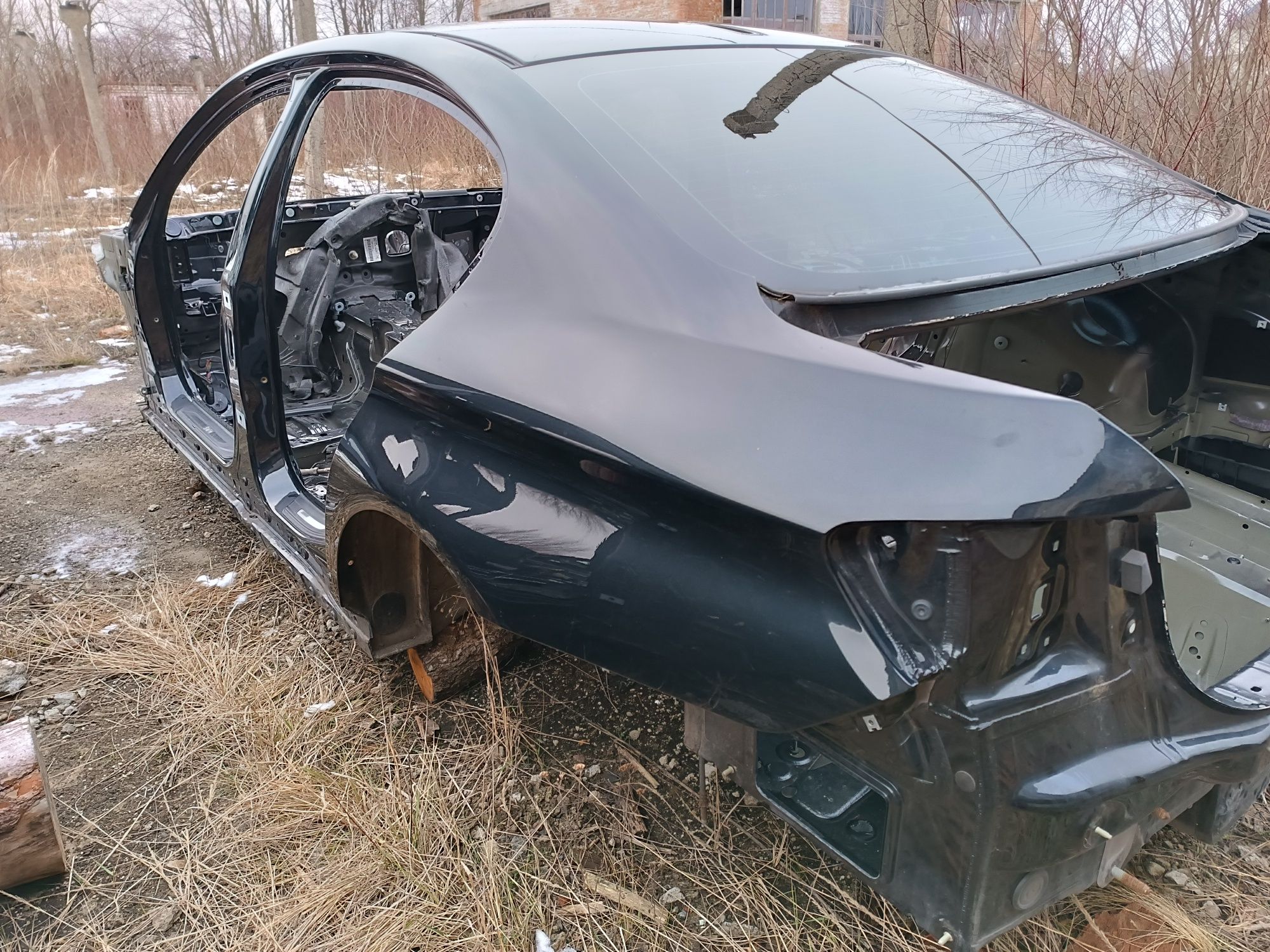 Кузов bmw f10   чверть передня бмв ф10  чверть задня bmw f10