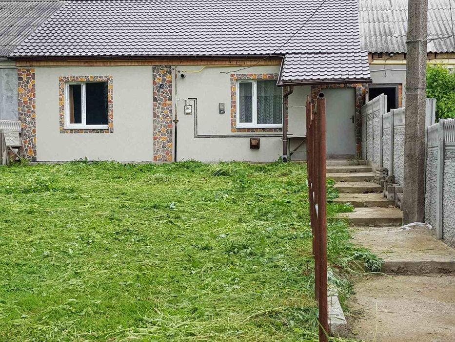 Продаж с. Неграші  квартири.