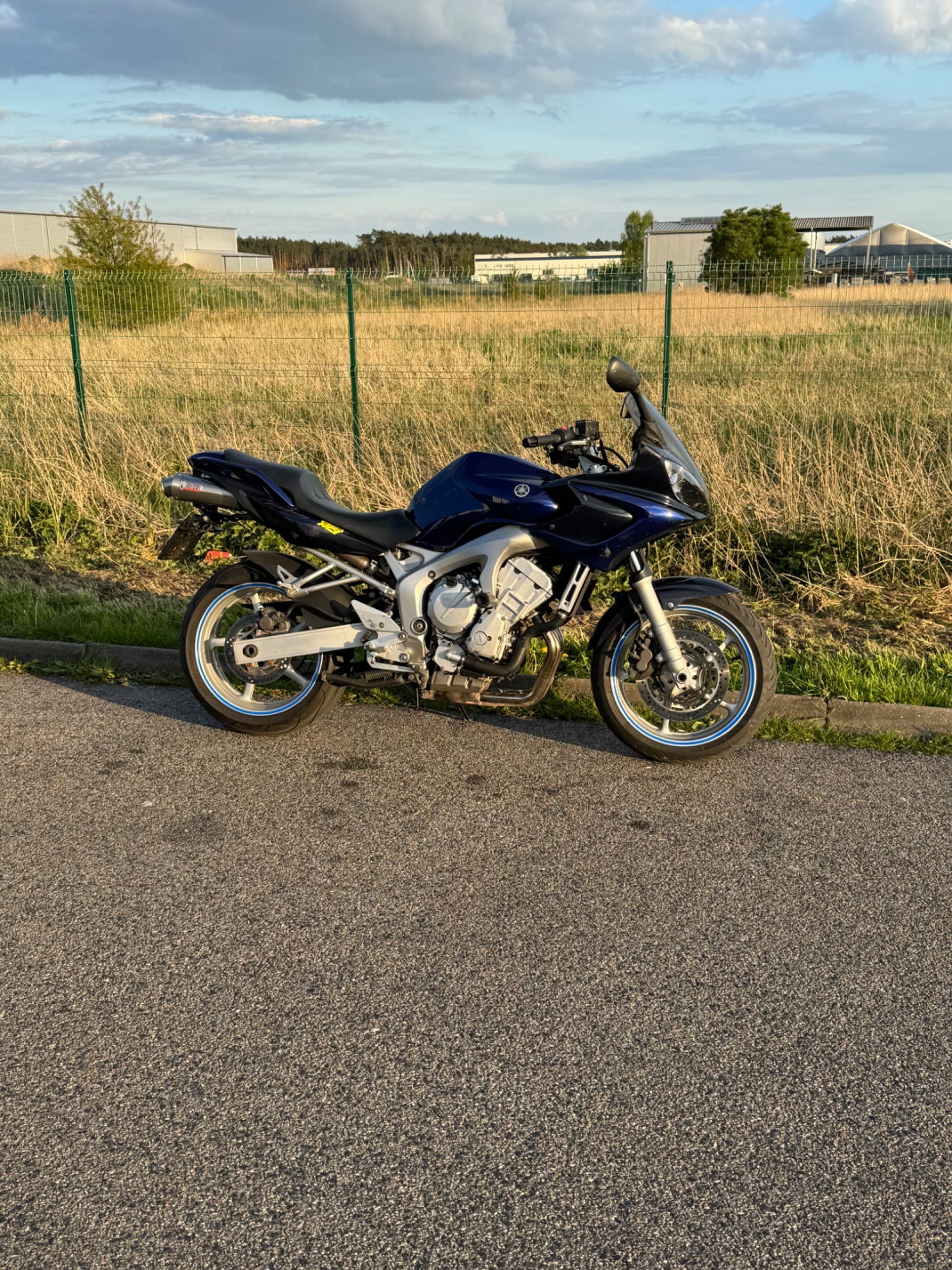 Sprzedam yamaha fz6s fazer 2004