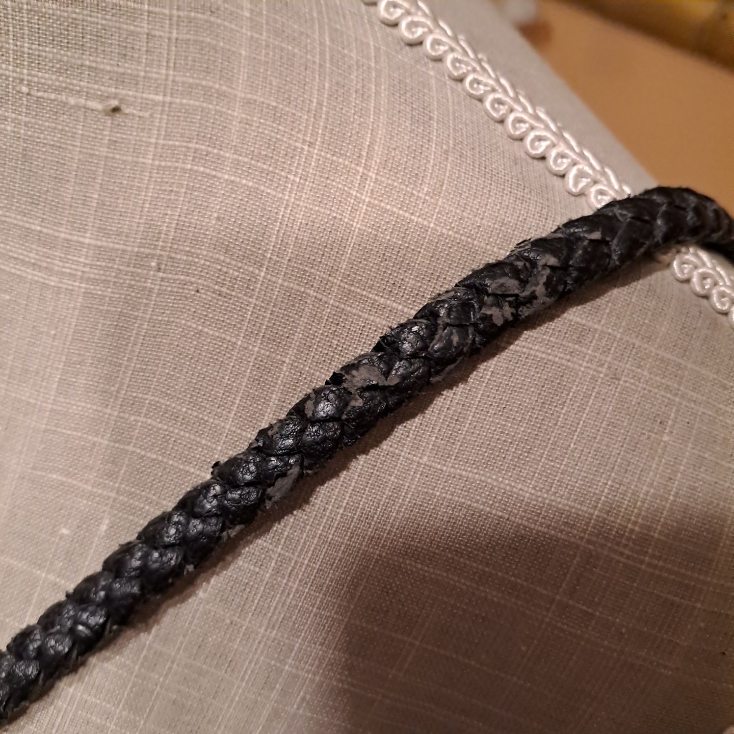 Torebka w stylu boho na plecionym pasku H&M