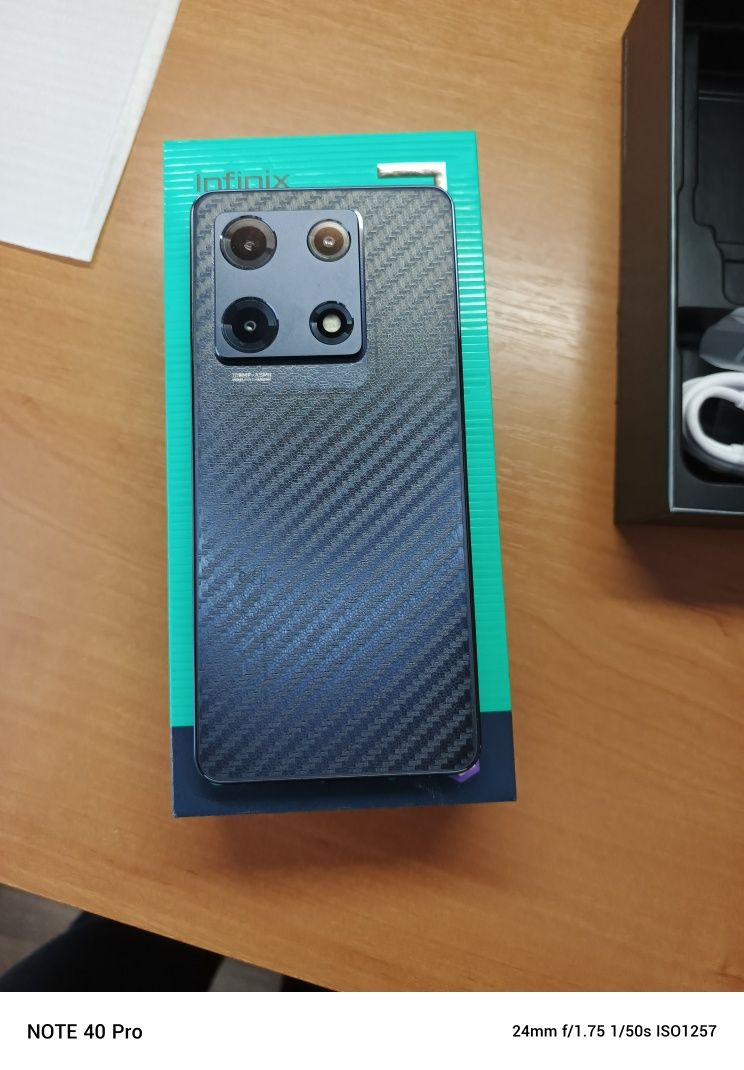 Infinix NOTE 30 PRO black 8+8/256 (+ чехли і плівки захисні)