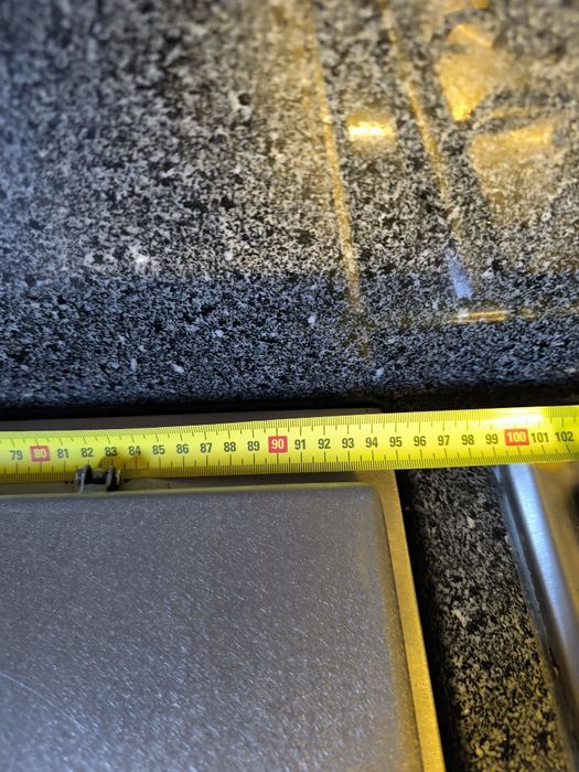 Fogão a lenha (dá para aquecimento).