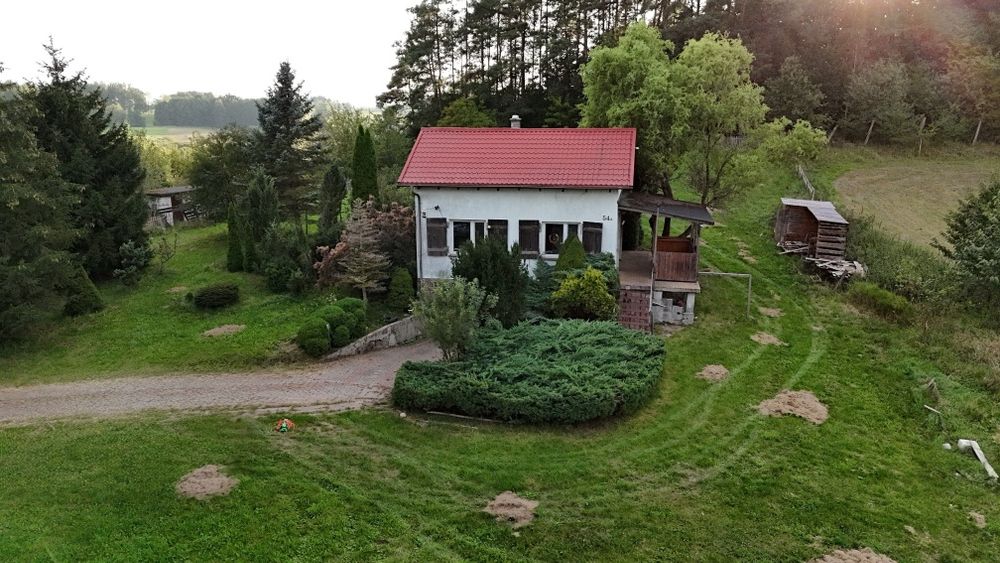 Działka siedliskowa z domem murowanym