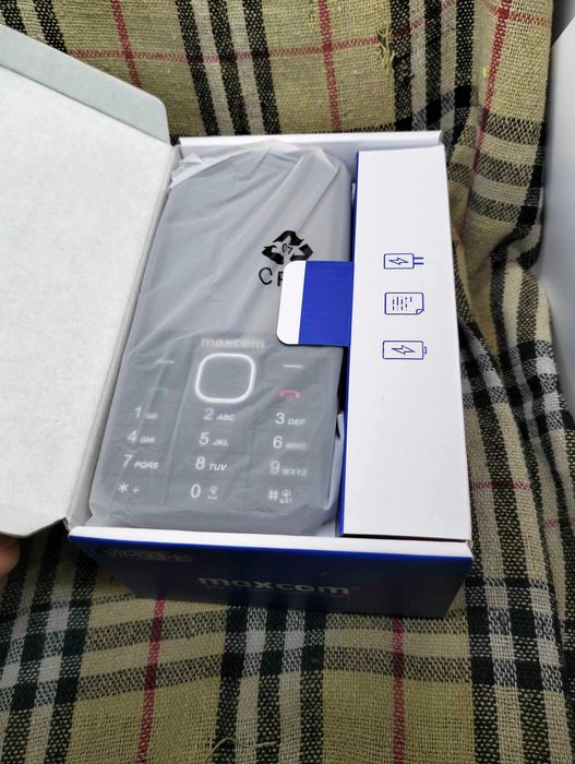 Telefon komórkowy Maxcom MM334 nowy/otwarte opakowanie