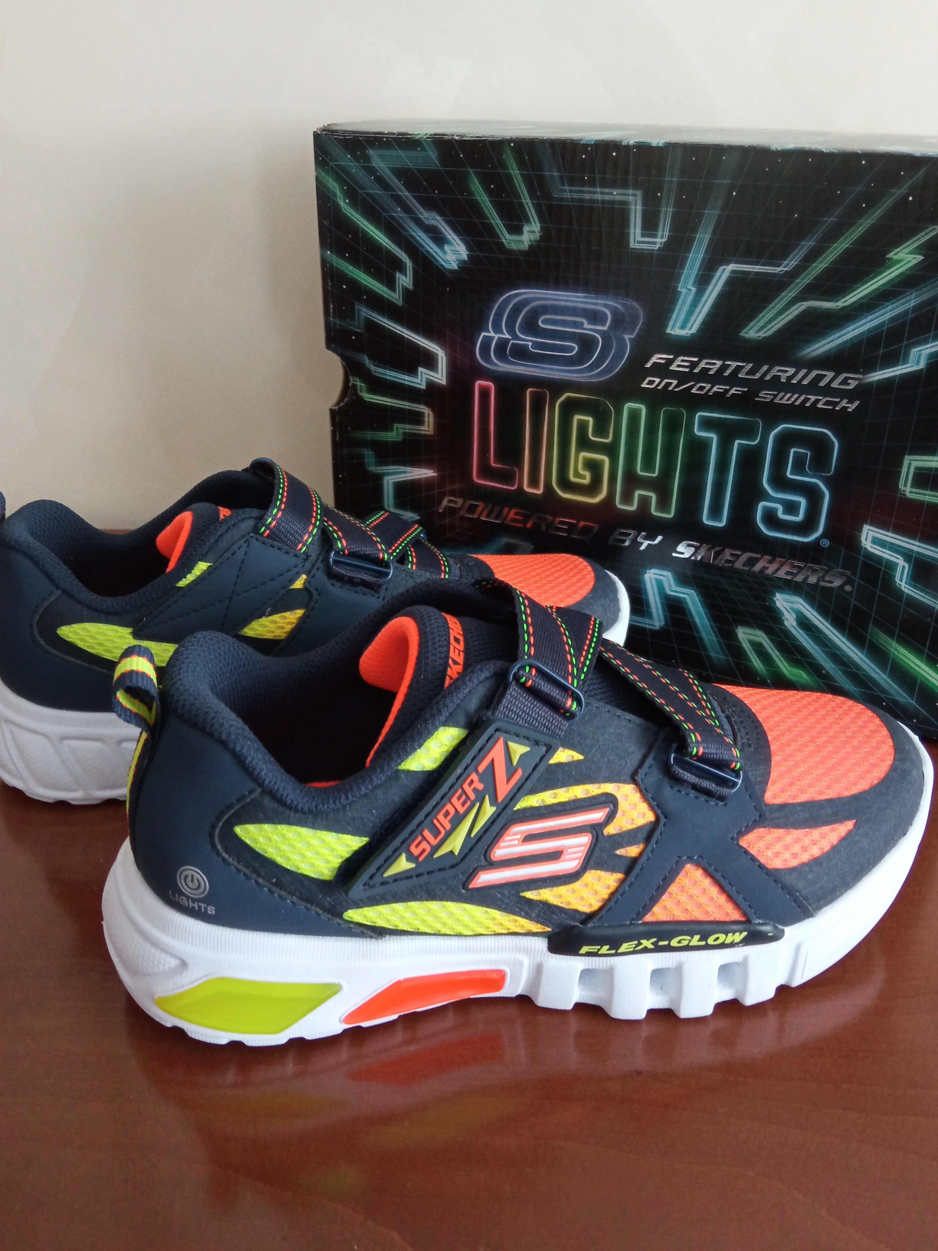 Кроссовки Skechers S Lights:с подсветкой  31 р,33,5 р